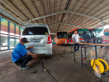 Dinas LH Uji Emisi KDO dan Kendaraan Pribadi Karyawan Kantor Pemerintahan