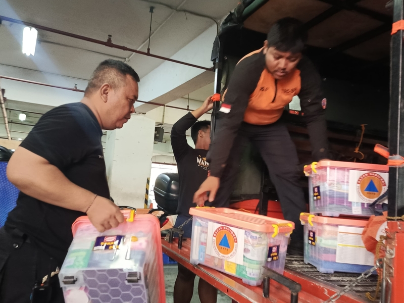 Gerak Cepat Penyaluran Bantuan untuk Penyintas Kebakaran Bukit Duri
