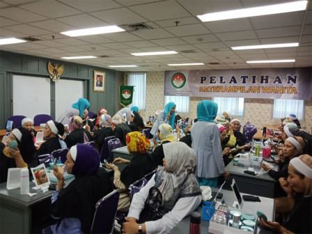 DWP DKI Jakarta Ikuti Pelatihan Keterampilan Kosmetik Wanita