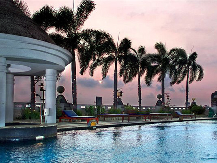 Pihak Hotel Batalkan Pesta Bikini