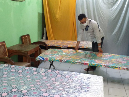 Satgas COVID-19 RW 07 Kelurahan Duren Tiga Jadikan Kantor Sekretariat RW Jadi Ruang Isolasi Mandiri 