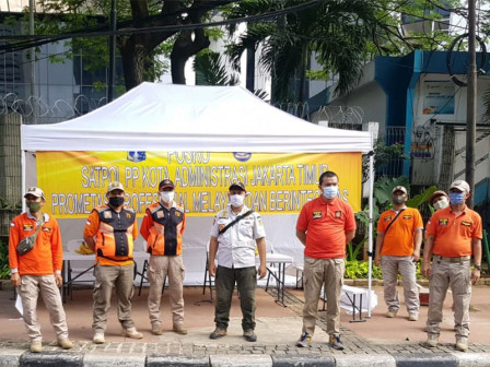 180 Personel Satpol PP Jaktim Bantu Pengamanan Saat Unjuk Rasa 