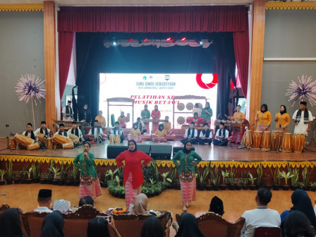 Pelatihan Seni Musik Betawi di Jakbar Resmi Ditutup