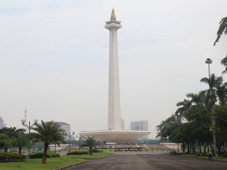 2 Desember, Rekreasi Monas di Tutup Satu Hari