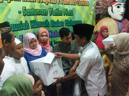 Gema Muharram 1439 H, 30 Anak Yatim di Pekojan Terima Santunan