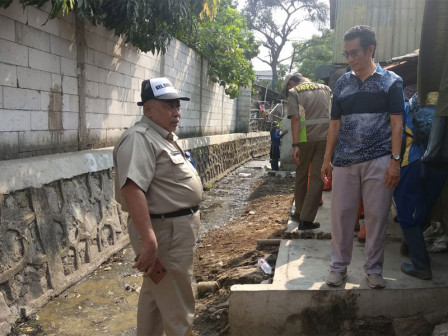  Bangunan Mengokupasi Lahan Kali Gubug Genteng di Sukapura Ditertibkan