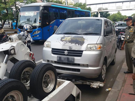 Parkir Liar, Puluhan Kendaraan Terjaring Razia