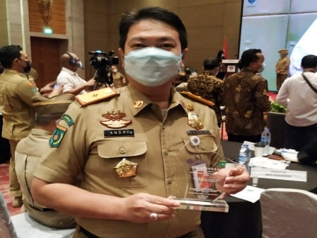 Dinas Nakertrans dan Energi DKI Jakarta Terima Penghargaan dari Kementerian Ketenagakerjaan RI 