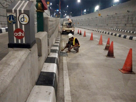 Tutup Saluran yang Hilang di Underpass Mampang Kembali Dipasang