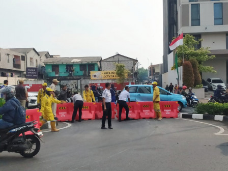 Pemkot Jakbar Tutup U turn di Jalan Kembangan Raya