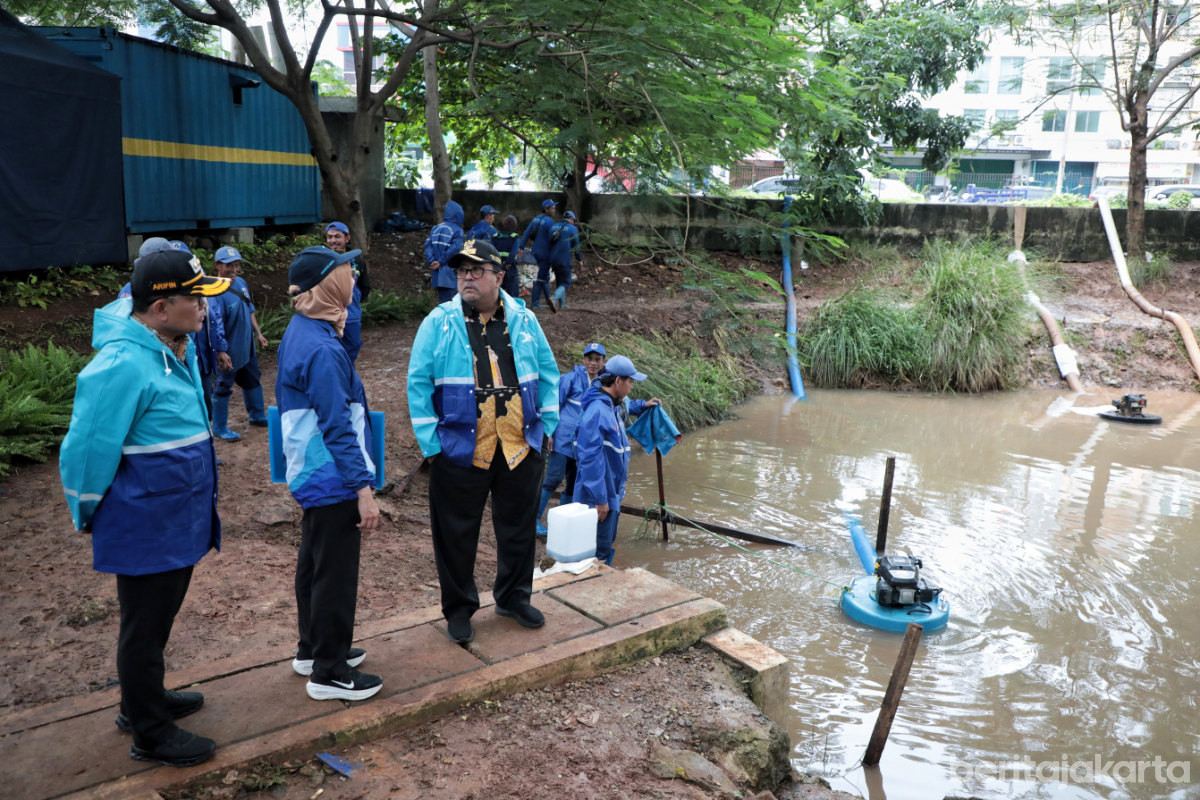 Rano Pastikan Pembangunan Rumah Pompa Atasi Genangan di Cempaka Putih 