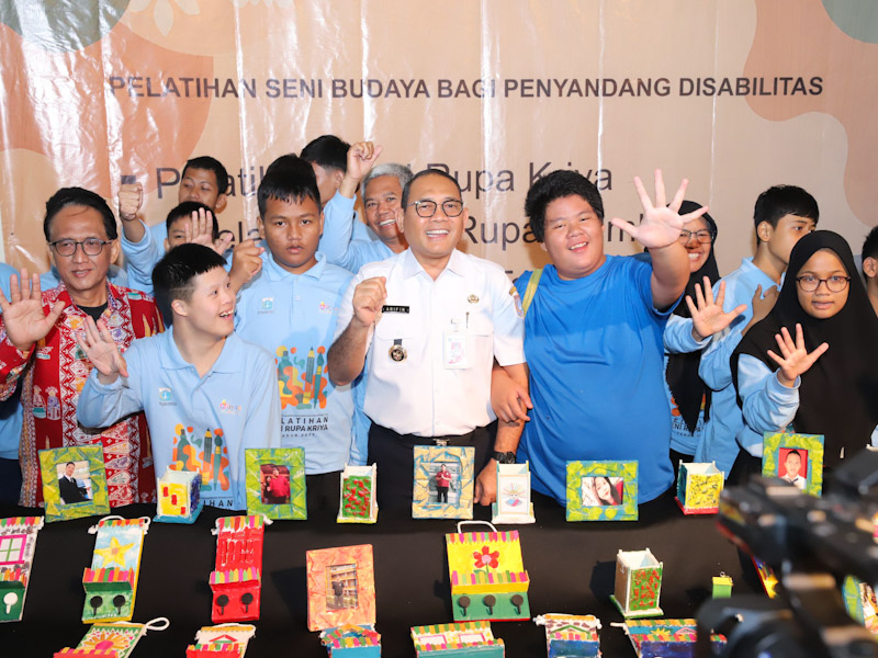 Wali Kota Jakpus Tutup Pelatihan Seni Budaya Diikuti 50 Penyandang Disabilitas 