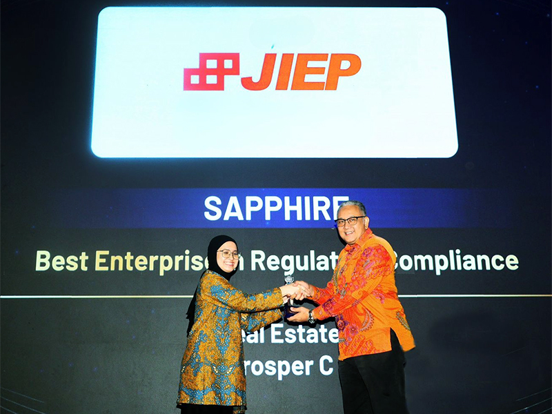  PT JIEP Raih Penghargaan pada Ajang Indonesia Regulatory Compliance Awards 2025