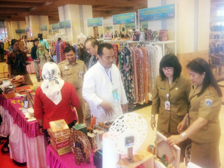 Dinas PE Gelar Produk IKM 2018 di Balai Kota