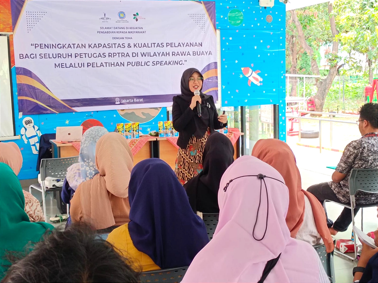 40 Pengelola RPTRA dan PKK Dilatih Public Speaking di Rawa Buaya