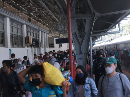 40.900 Pemudik Tiba di Stasiun Area Daop 1 Jakarta Pagi Ini