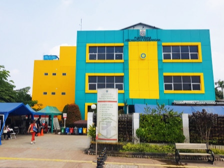 10 Bangunan Sekolah dan Puskesmas di Jakbar Sudah Terapkan PLTS