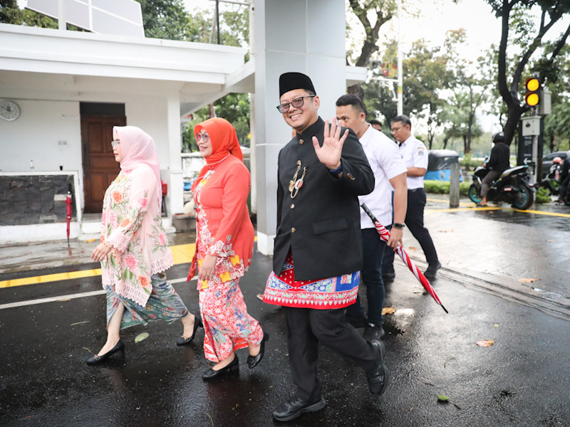 Dilantik Jadi Kadis Kominfotik DKI