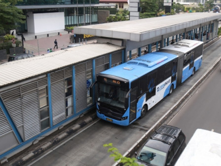 Seluruh Layanan Transjakarta Dihentikan Sementara