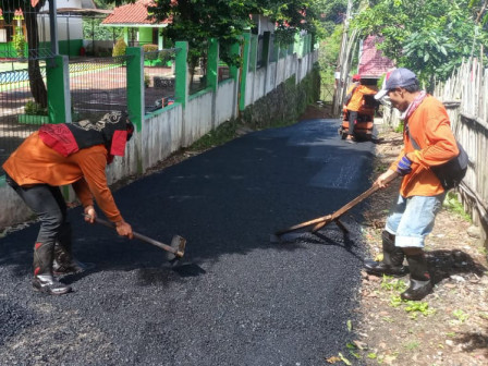 Sudin Bina Marga Jaksel Aspal 23.821 Meter Jalan di Jagakarsa 