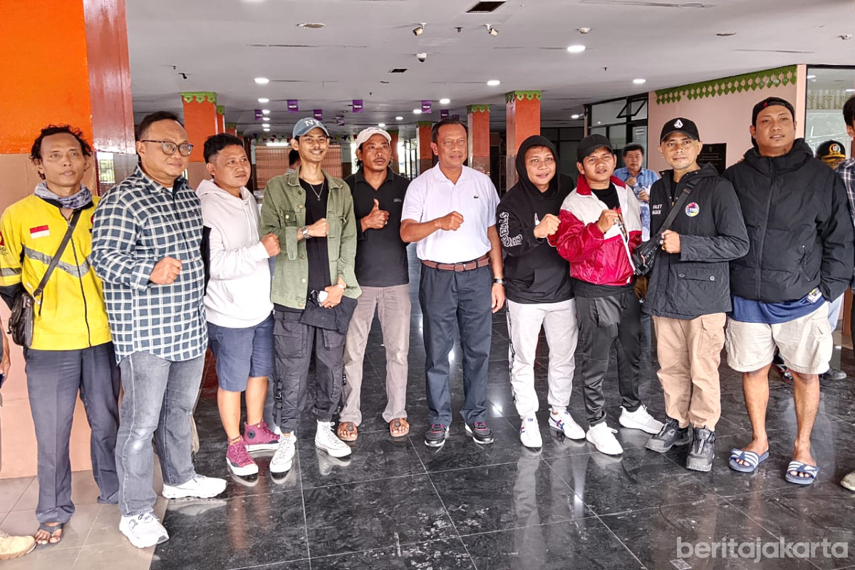 Wali Kota Jakarta Timur, Munjirin melepas Atlet Boxing ikuti Gladiator Bogor Arena