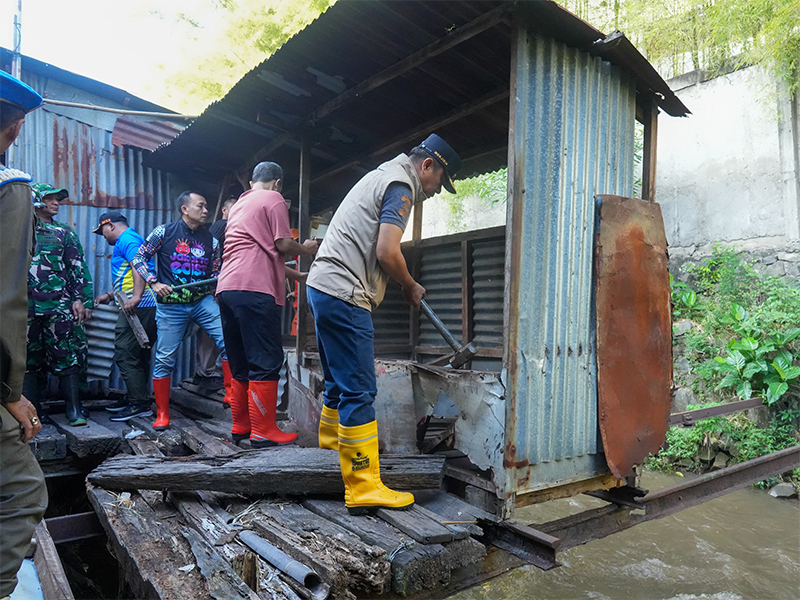 Warga RW 01 Rawa Bunga Kini Berbunga-bunga Miliki Septic Tank Komunal