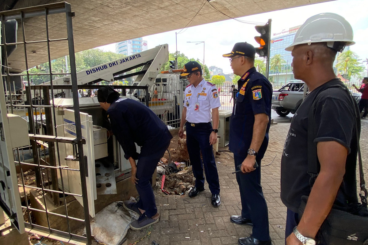 Kadishub DKI, Syafrin Liputo mengatakan seluruh traffic light yang rusak sudah berhasil ditangani 