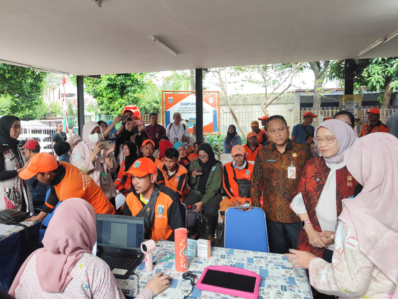 153 Warga Manfaatkan CKG di RPTRA Tunas Muda Kramat Pela