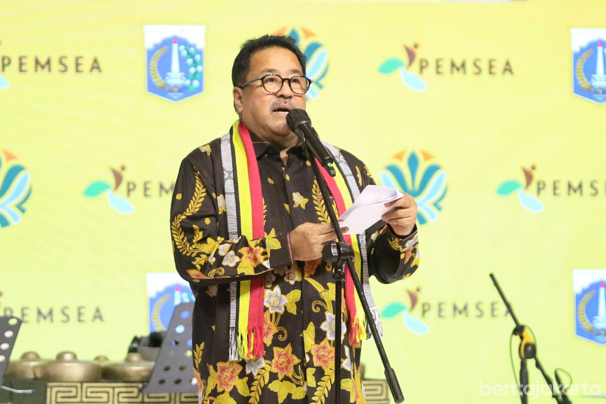 Rano Karno memberikan kata sambutan pada jamuan makan malam PNLG Forum tahun 2025