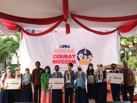 SMPN 9 Jakarta Juara Lomba Cerdas Cermat Museum 2022
