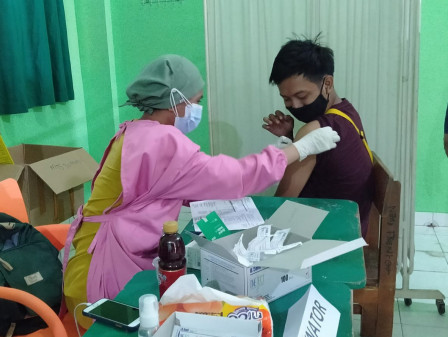  550 Warga mendapatkan Layanan Vaksin di MTSN 30 Munjul 