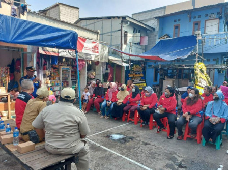 40 Warga Tambora Ikuti Sosialisasi Pemadaman Api