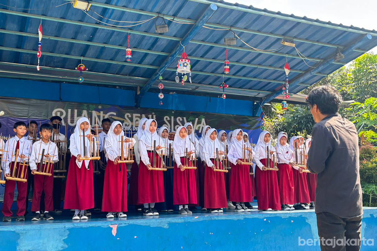 Ruang Seni Siswa diikuti ratusan pelajar