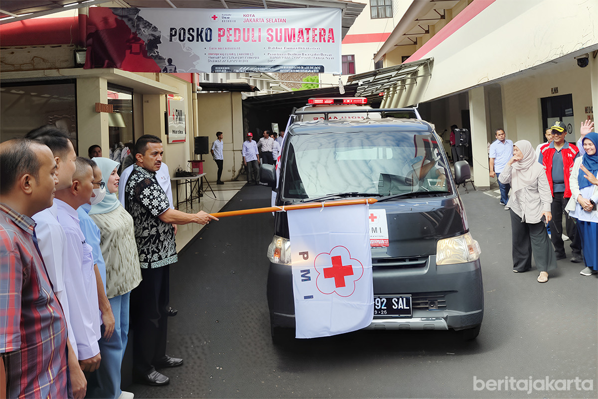 Wali Kota Anwar lepas keberangkatan bantuan kebencanaan di Sumatra