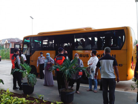 Warga DKI Jakarta Manfaatkan Layanan Bus Sekolah Gratis 