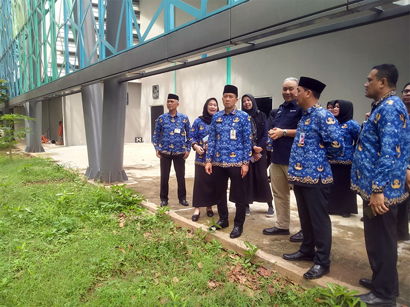 Pemkot Jaktim Tinjau Lahan Urban Farming di Kawasan Industri Pulo Gadung