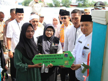 Pemkab Kepulauan Seribu Resmikan Hasil Bedah Rumah 4 Warga 