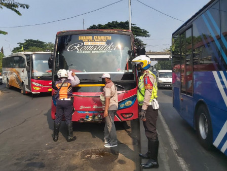 Langgar Operasional, Lima Bus AKAP Ditindak Petugas Gabungan di Jaktim