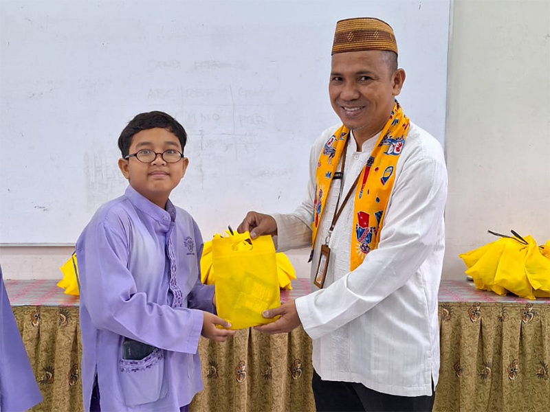  375 Siswa SDN Susukan 08 Pagi Mendapatkan Bantuan Makanan Bergizi Sehat