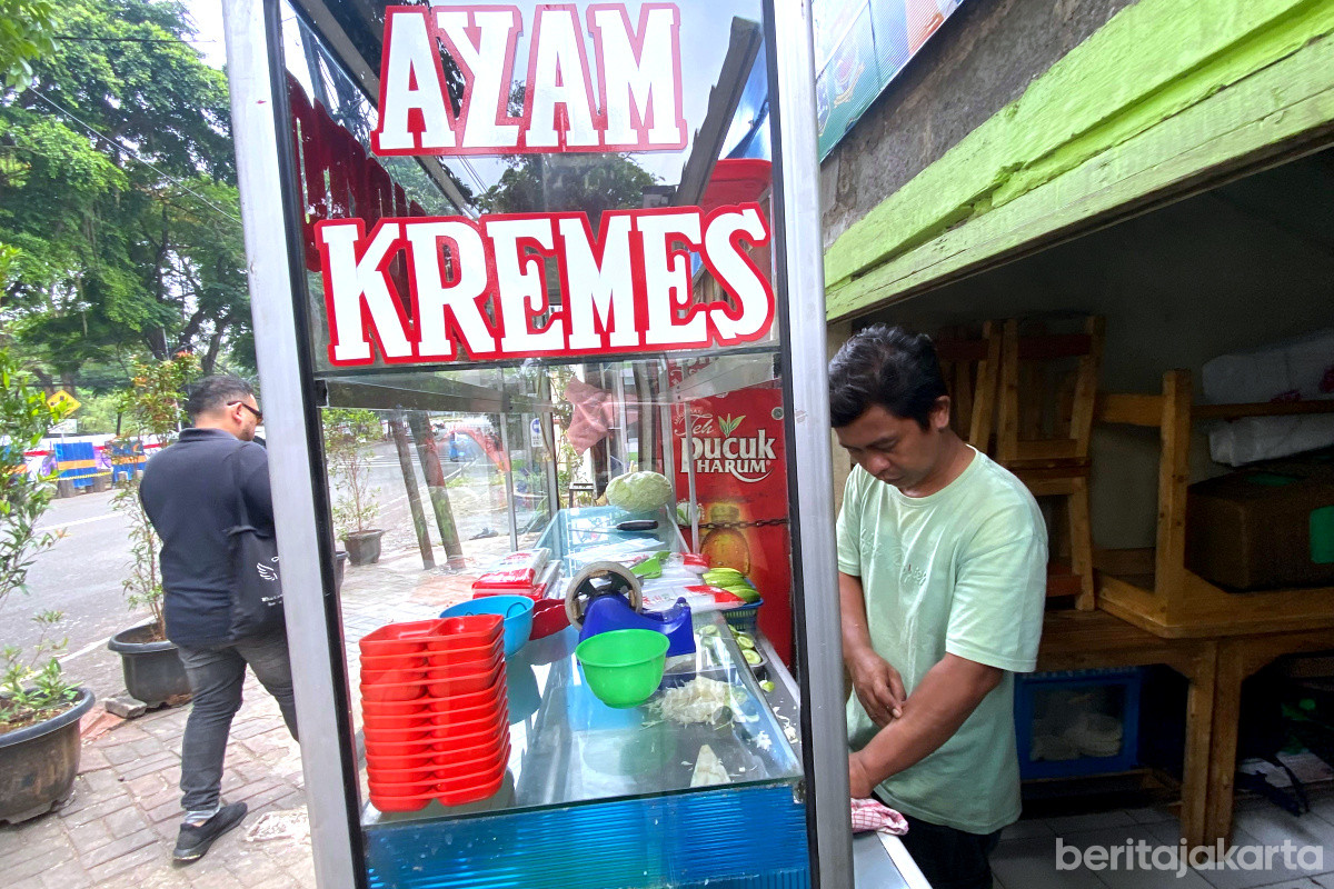 Salah satu pedagang siap pindah ke Sentra Fauna dan Kuliner Lenteng Agung