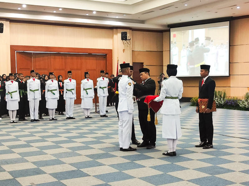 Walkot Jakbar Kukuhkan 42 Paskibraka HUT ke-80 RI