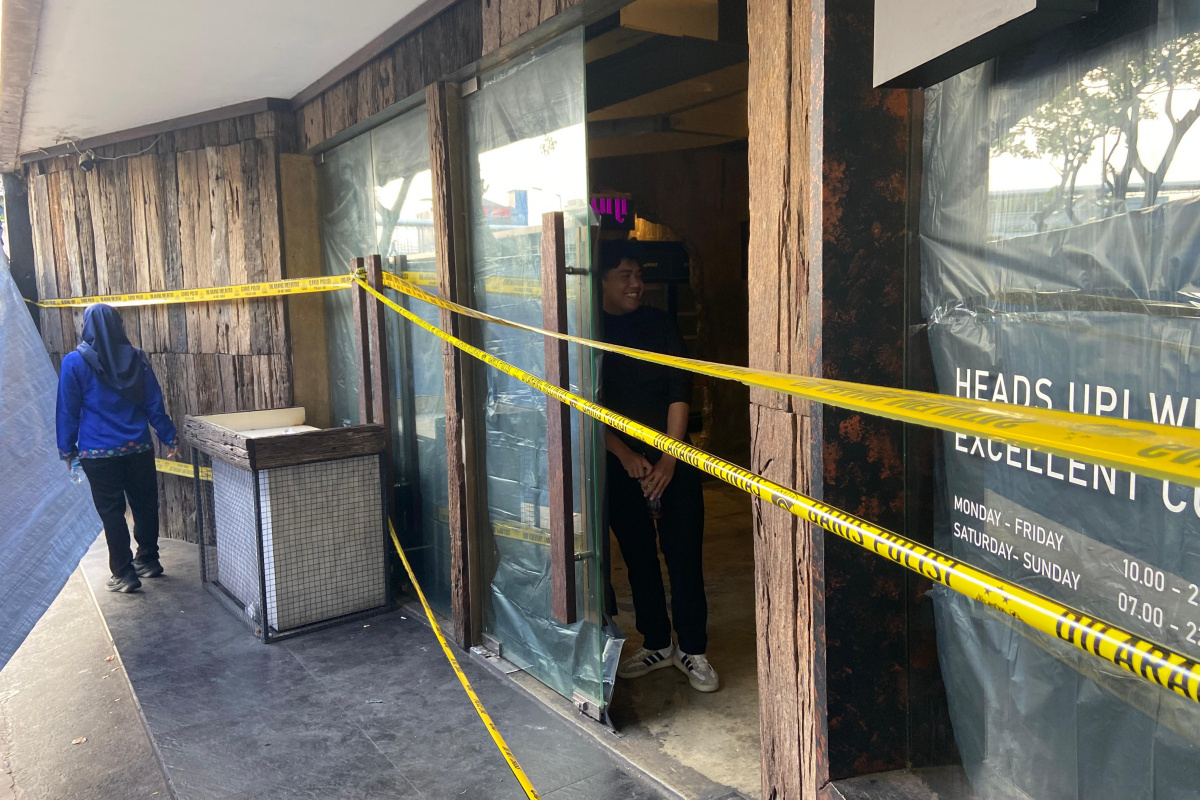 Sudin Parekraf Jakpus menutup satu Kafe di Cempaka Baru