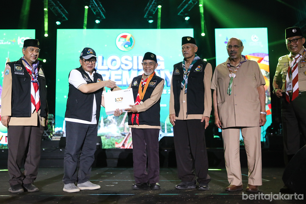 Gubernur Pramono menutup World Muslim Scout Jamboree