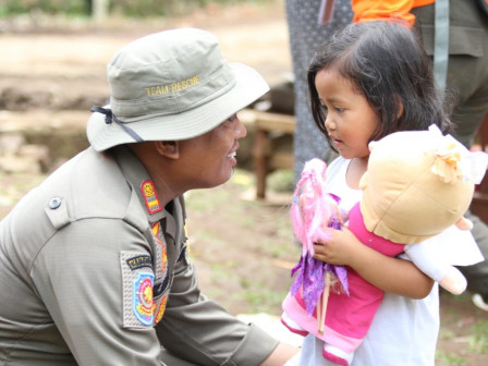 Tim Tanggap DKI Bantu Pemulihan Psikologis 315 Anak di Cianjur