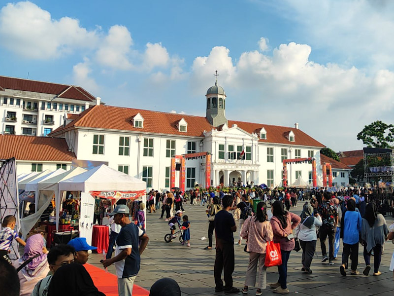 Kawasan Kota Tua Mulai Dipadatai Pengunjung Perayaan HUT Jakarta 