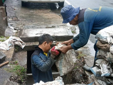 Saluran di Jalan Alaydrus Dikuras