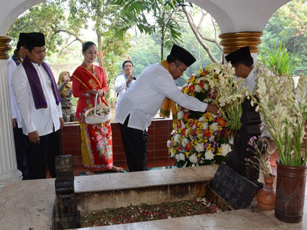 Sambut HUT Jakarta, Walikota Ziarah ke Makam Jayakarta