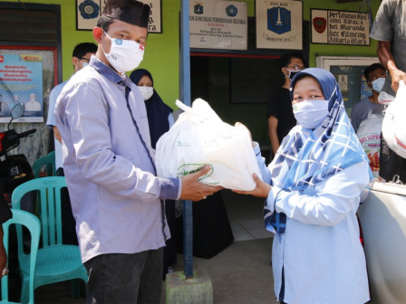 PT KBN (Persero) Berbagi Ribuan Paket Sembako