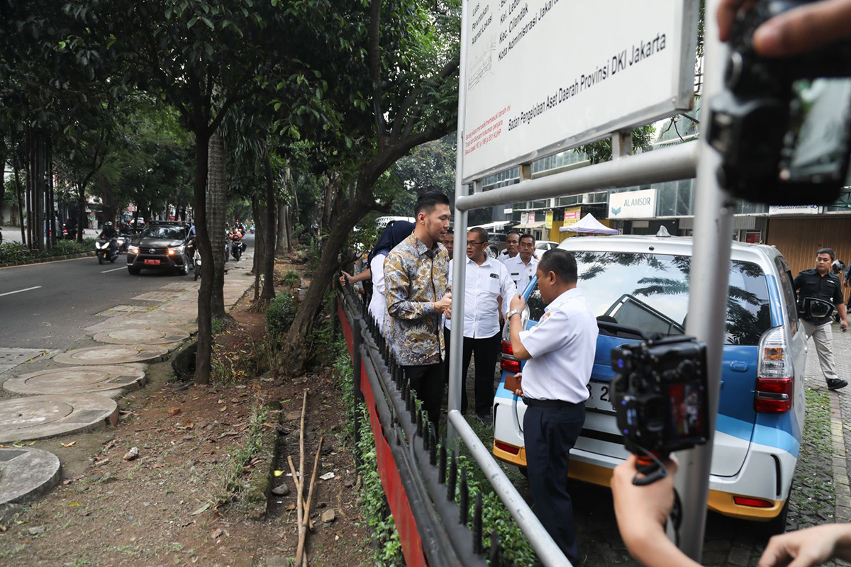 Pansus Perparkiran DPRD DKI Jakarta monitoring lahan parkir liar di Lebak Bulus