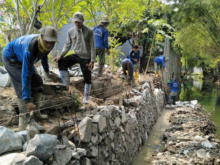 Komisi D DPRD minta Pemprov DKI percepat pembenahan saluran air